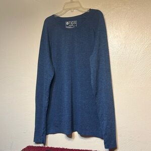 FIGS mens Seamless under scrub top shirt long sleeve large blue